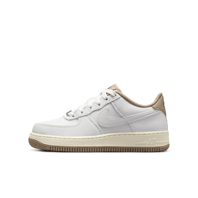 Nike air force 1 lv8 review sales